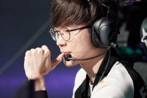 开云官网-西班牙队引发争议！，Faker官方宣布重返赛场新规比赛高潮迭起(lck夏季赛sktfaker诺手)